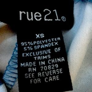 RUE 21 paper bag shorts (SIZE XS)